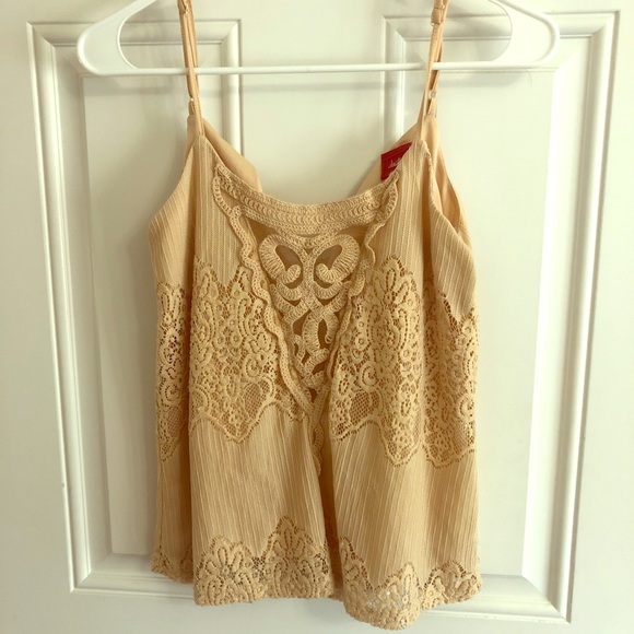 Tank top - Picture 1 of 3